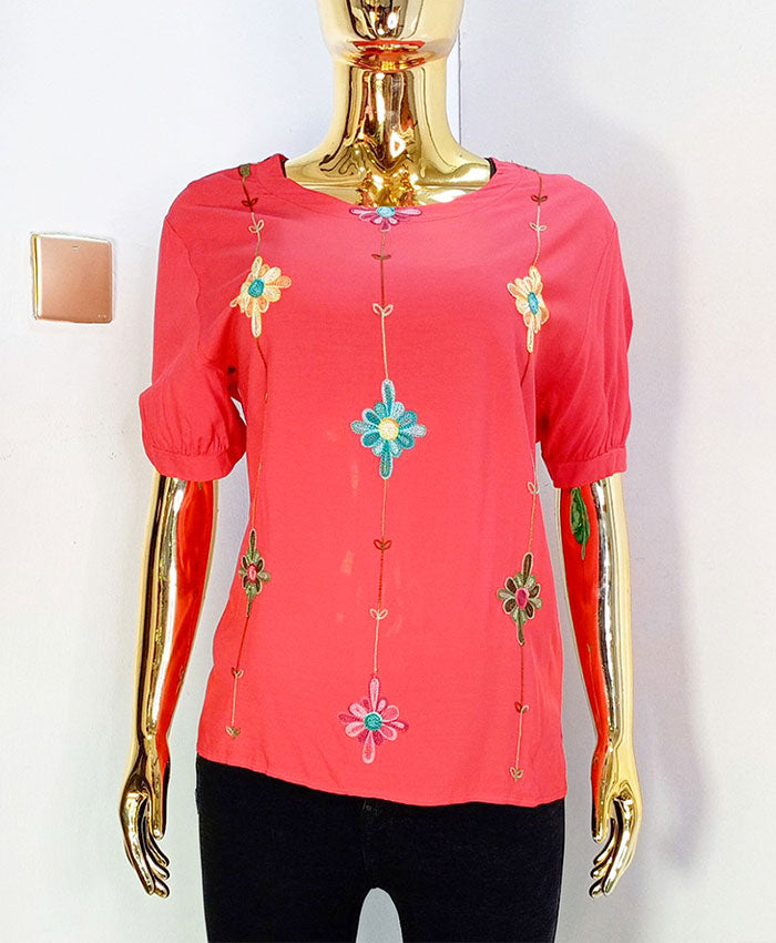 FLOWERY TOP IN VARIOUS COLOURS