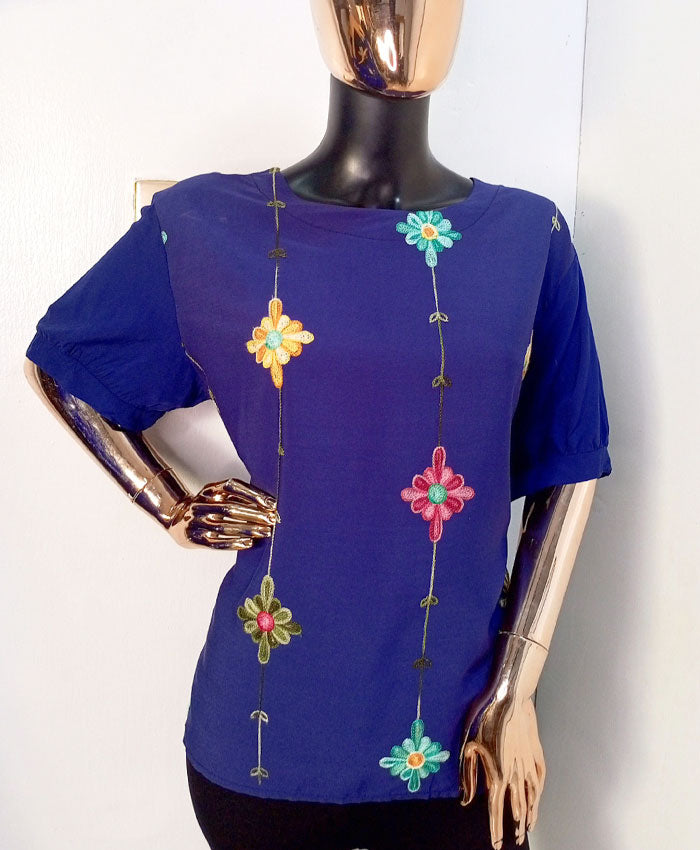 FLOWERY TOP IN VARIOUS COLOURS