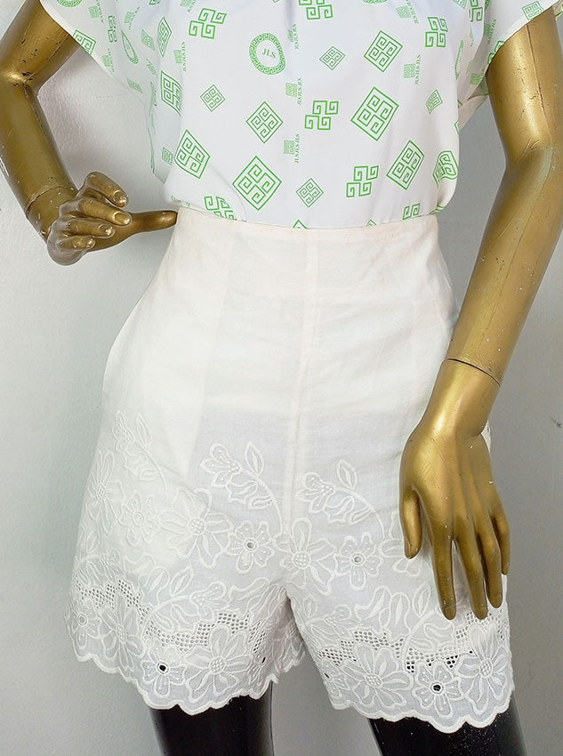 GABRISE SHORT IN WHITE AND MINT GREEN