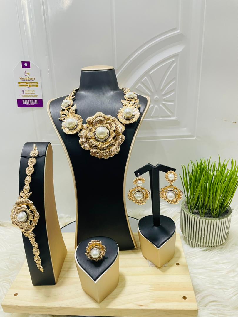 4 piece Anenome pearl iced jewelry set