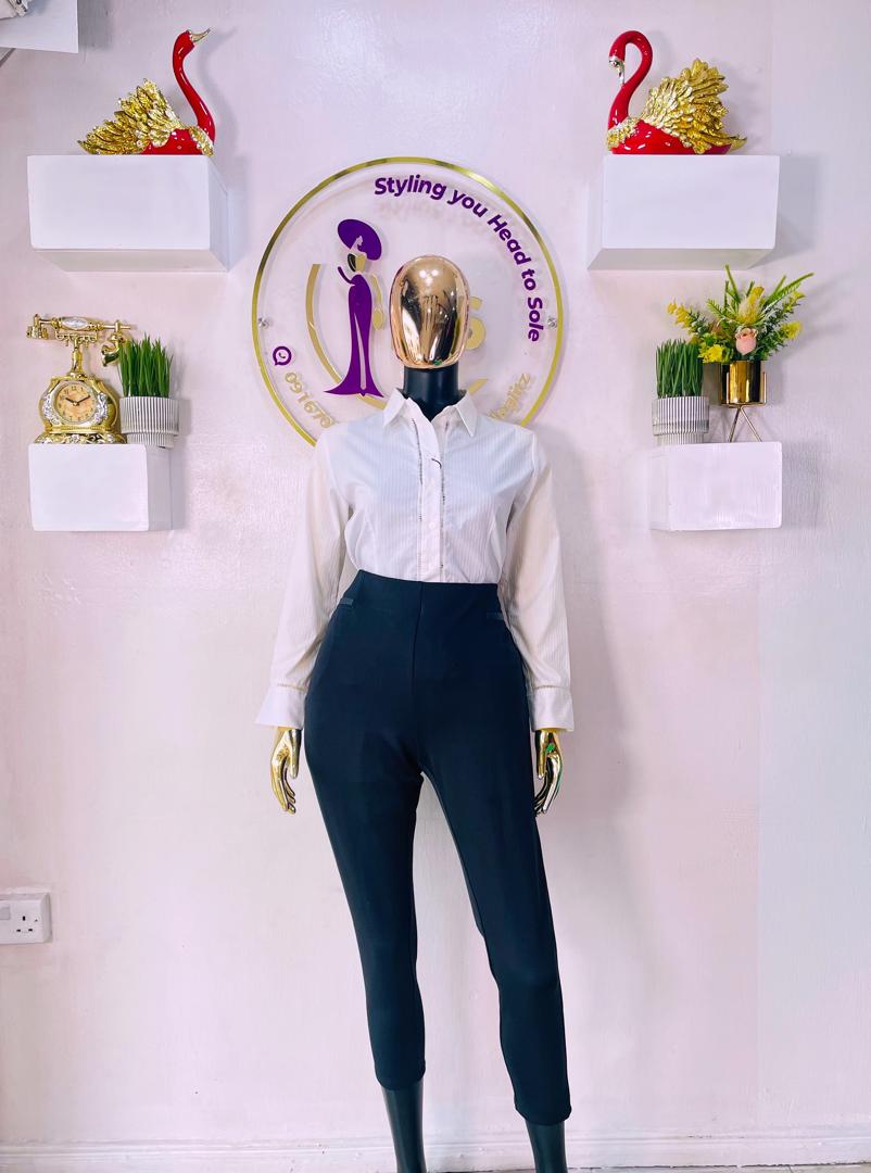 RETROLOGY BLACK STRETCHY PANT