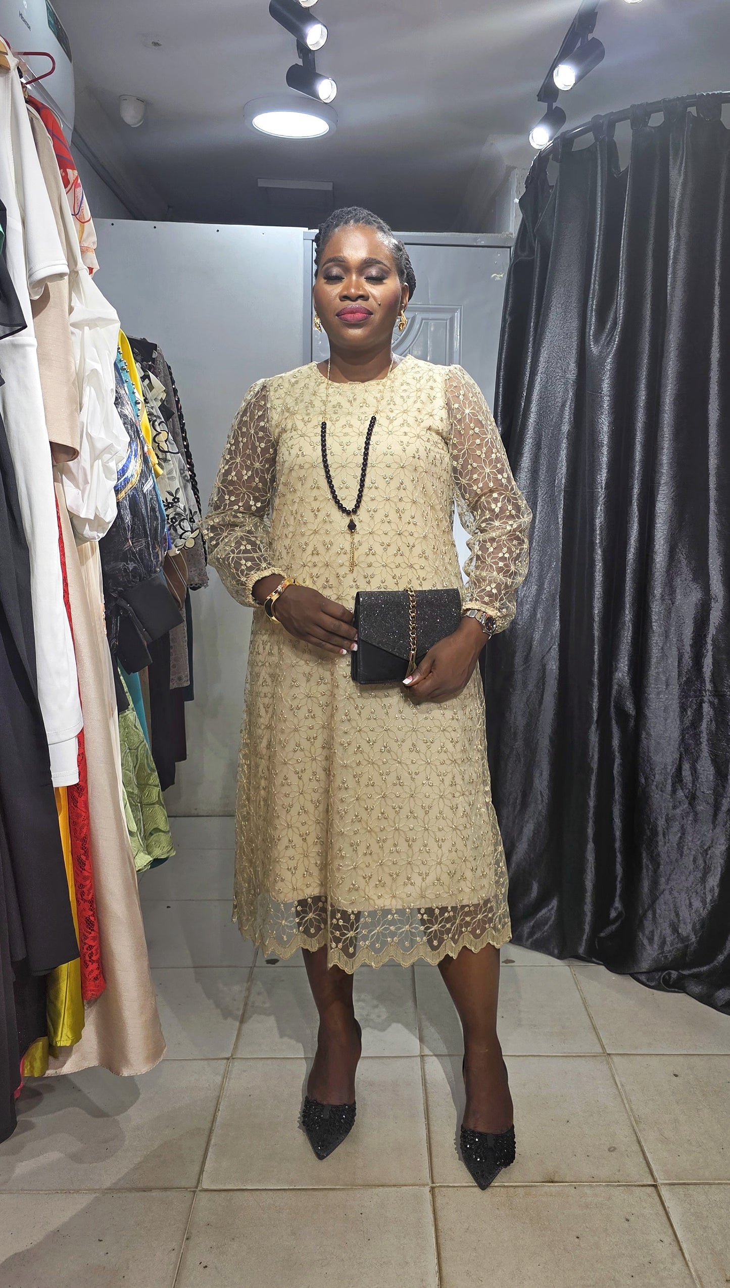 TREND UP Gold Lace Dress with Chain