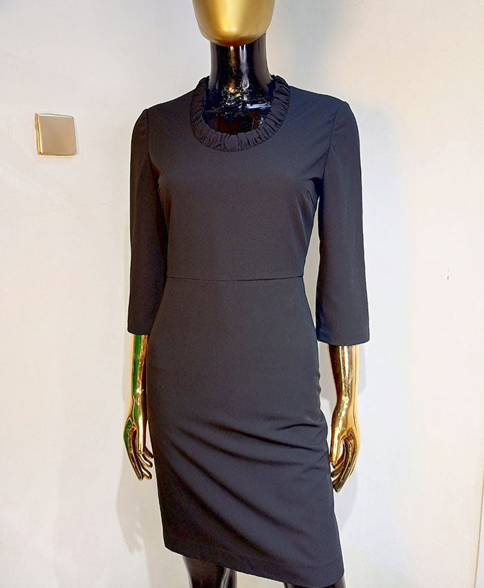 G2000 Woman Black Dress 2