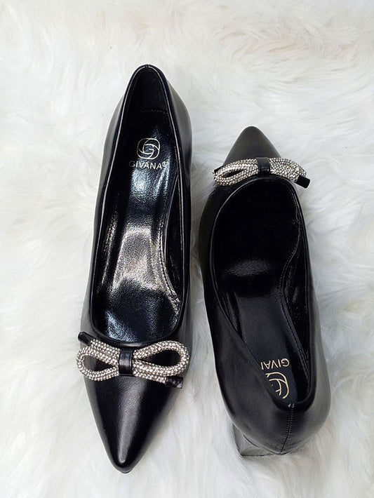 Givana Low Block Heel Shoe in Black