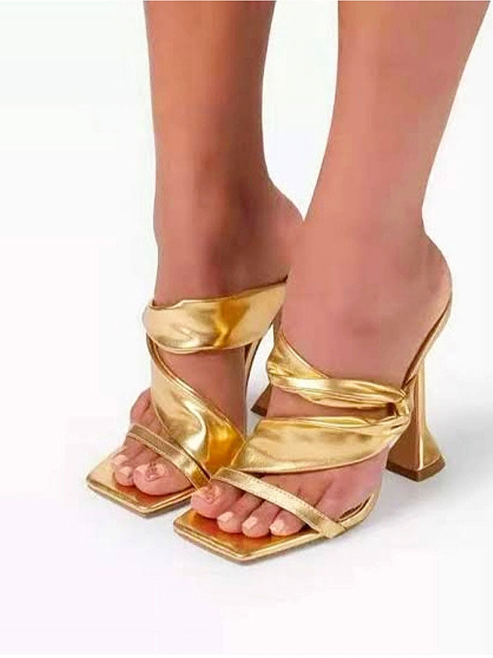 MATA PATENT LEATHER HEELS IN VARIOUS COLOURS