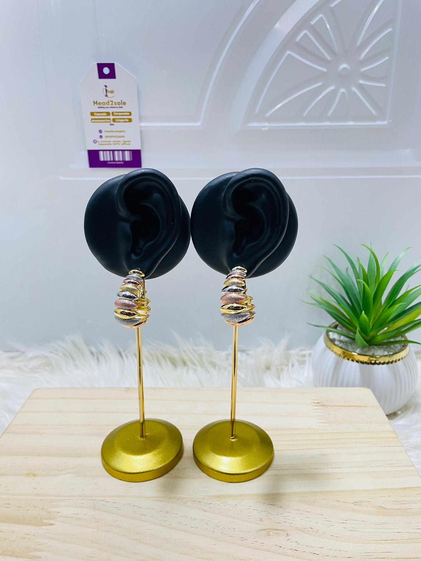 Tricolor bar hoop earring