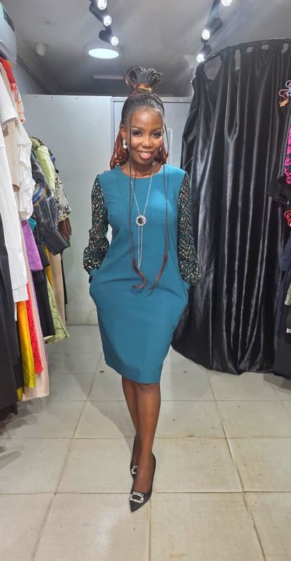 TREND UP Green Dress with Sequence Sleeve and Chain