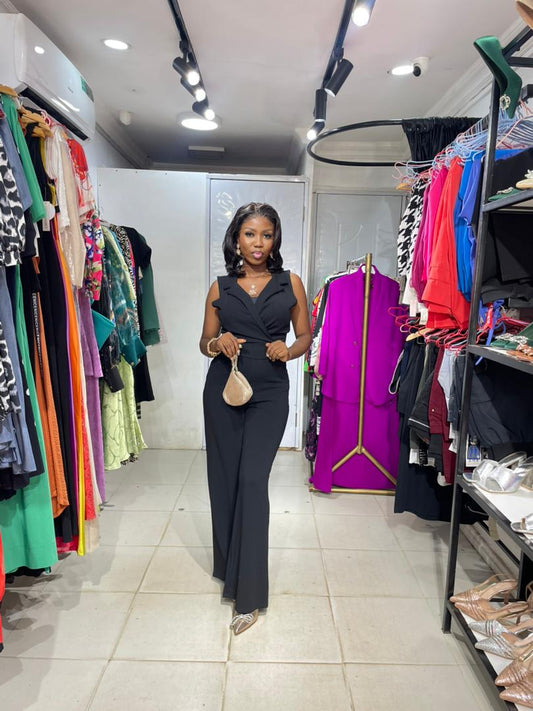 ALMOST FAMOUS BUTTONED PALAZZO JUMPSUIT IN BLACK