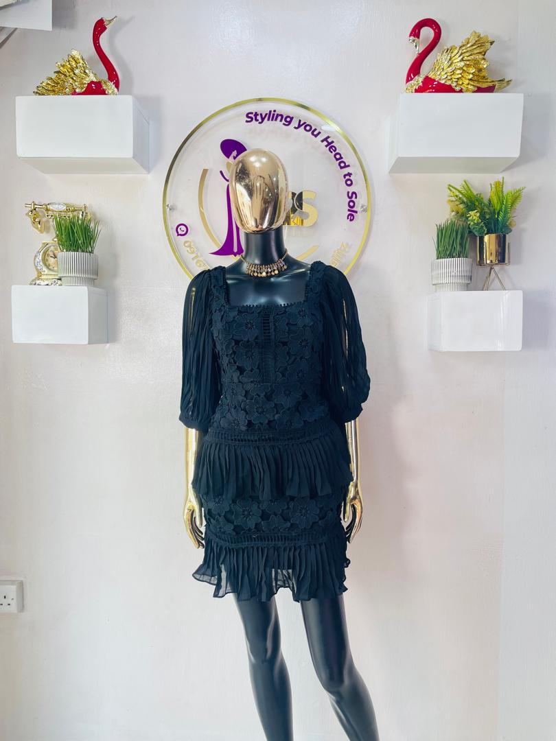 FLAMMODES BLACK DRESS BLACK LACE SHORT WAIST DRESS